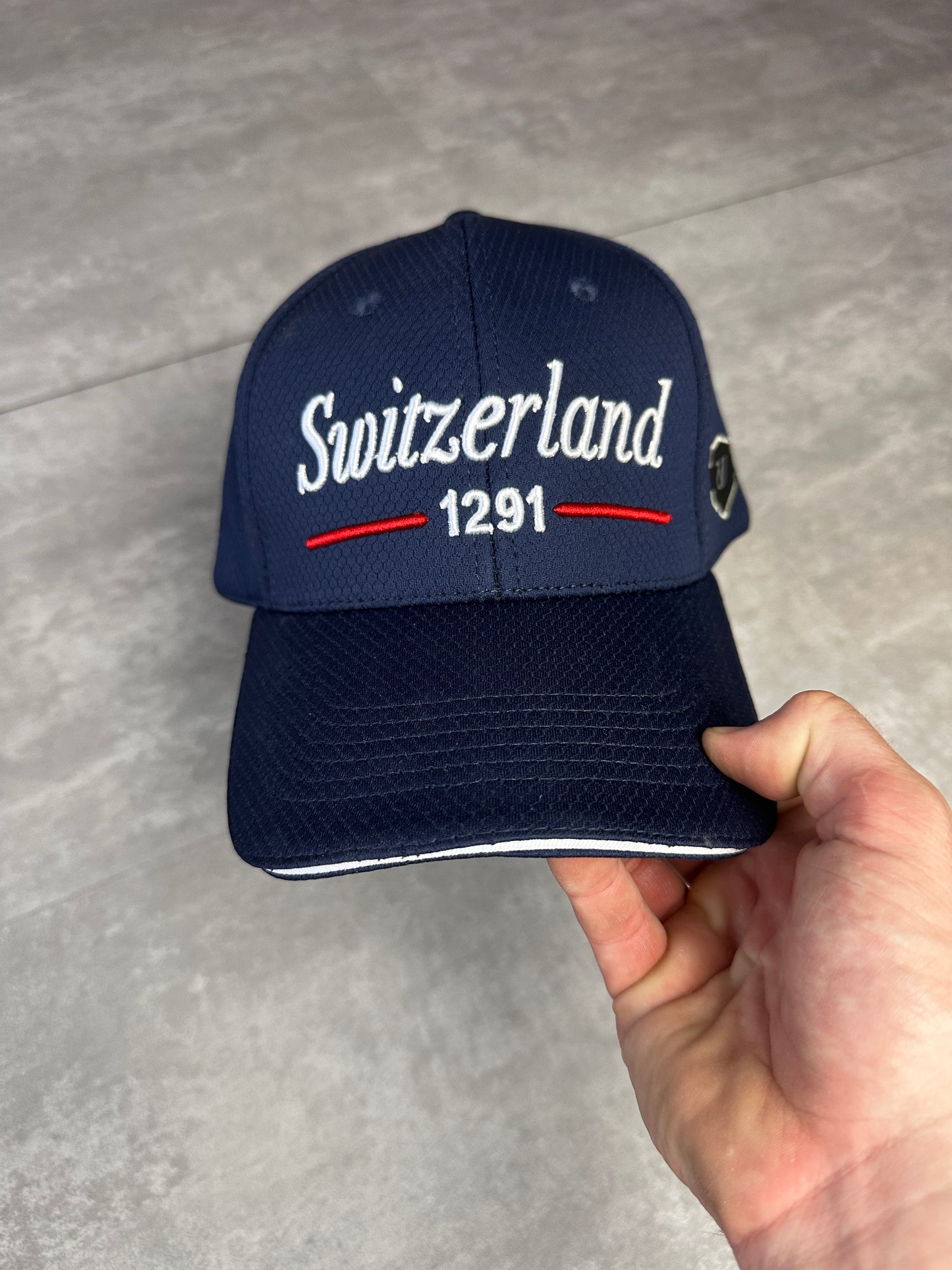 Signature Switzerland Cap